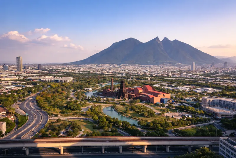 Vista de Monterrey para planear un viaje urbano